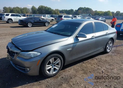 2013 BMW 528I из США, поврежденный, VIN WBAXG5C5XDDY37476